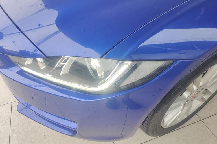 Used Jaguar XEL 2018 2.0T 200 PS Luxury Edition Left Front Headlight