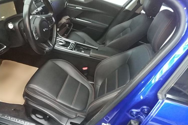 Used Jaguar XEL 2018 2.0T 200 PS Premium Edition Left Front Seat