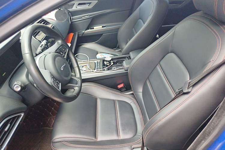 Used Jaguar XEL 2018 2.0T 200 PS Premium Edition Left Front Seat