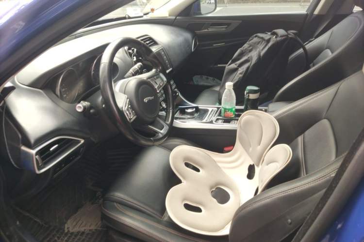 Used Jaguar XEL 2018 2.0T 200 PS Luxury Edition Left Front Seat