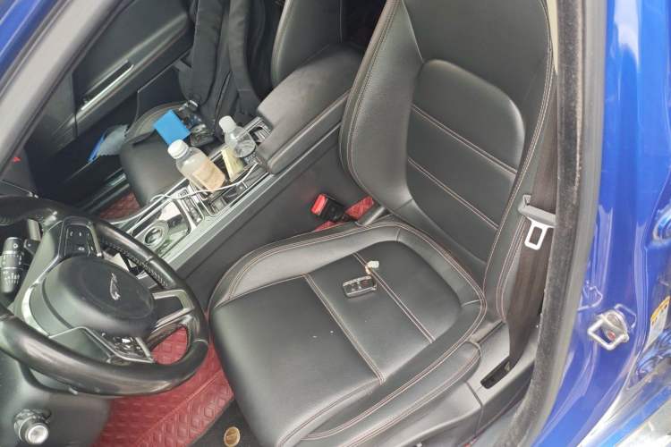 Used Jaguar XEL 2018 2.0T 200 PS Premium Edition Left Front Seat