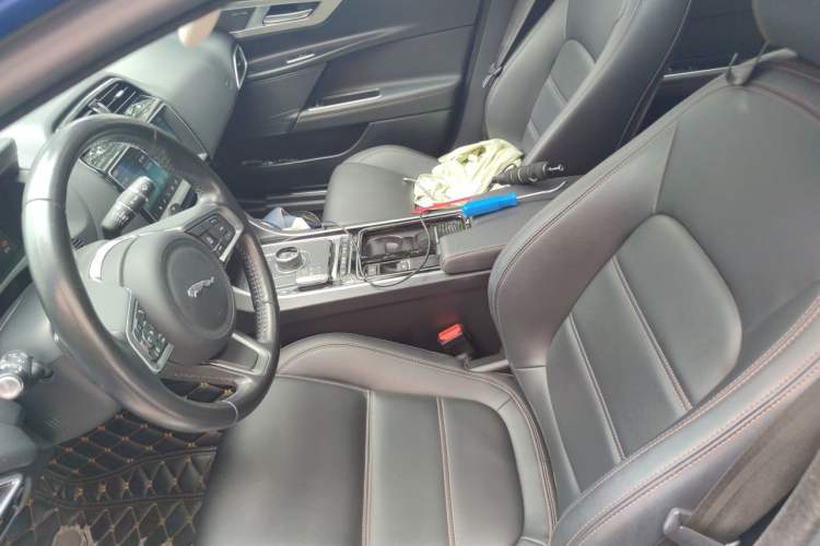 Used Jaguar XEL 2018 2.0T 200 PS Premium Edition Left Front Seat