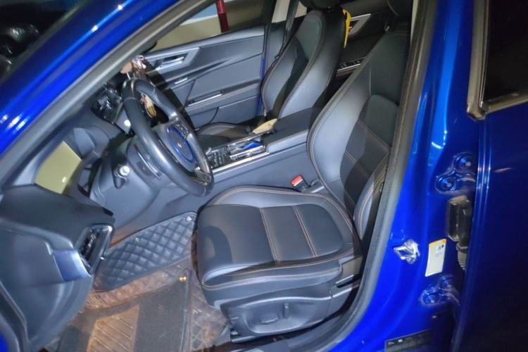 Used Jaguar XEL 2018 2.0T 200 PS Premium Edition Left Front Seat