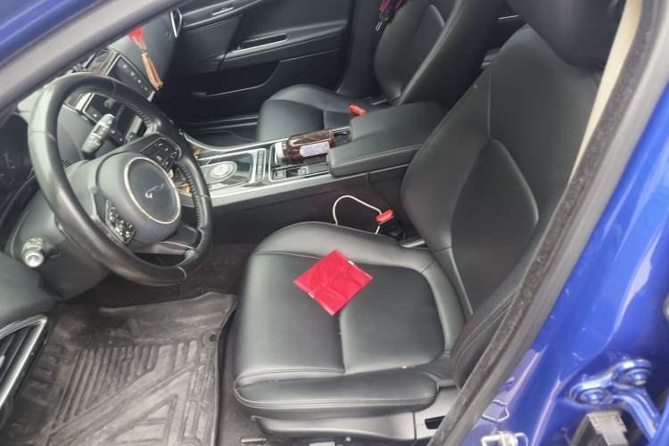 Used Jaguar XEL 2018 2.0T 200 PS Elite Edition Left Front Seat