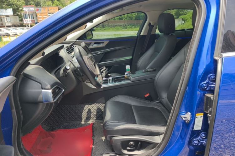 Used Jaguar XEL 2018 2.0T 250 PS Premium Edition Left Front Seat