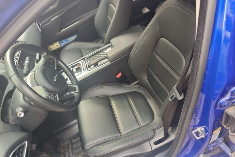 Used Jaguar XEL 2018 2.0T 200 PS Premium Edition Left Front Seat