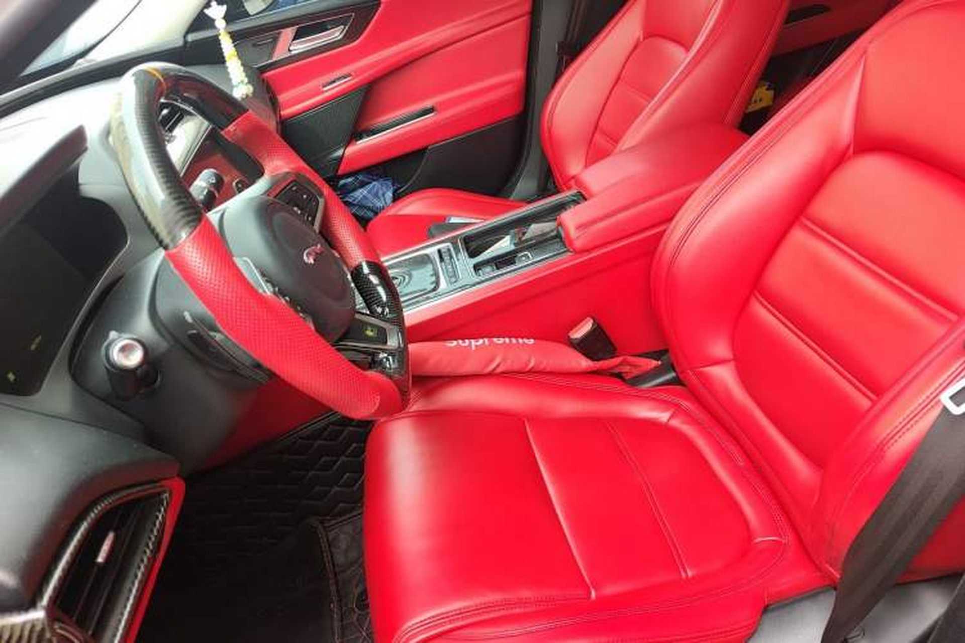 Used Jaguar XEL 2018 2.0T 200 PS First-Edition Limited Edition Left Front Seat