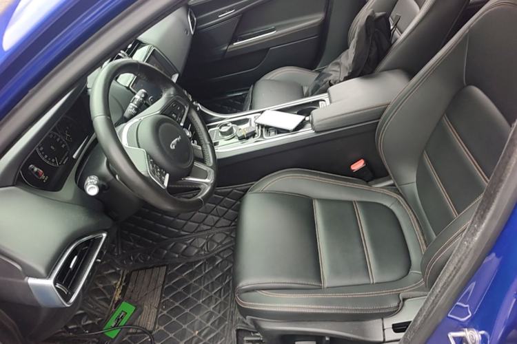 Used Jaguar XEL 2018 2.0T 200 PS Premium Edition Left Front Seat
