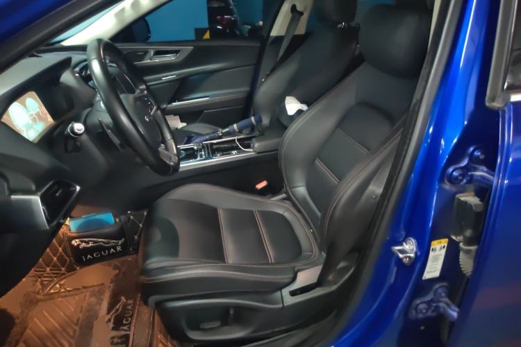 Used Jaguar XEL 2018 2.0T 200 PS Premium Edition Left Front Seat