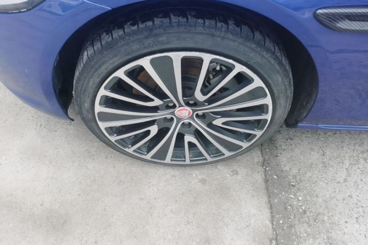 Used Jaguar XEL 2018 2.0T 200 PS Premium Edition Left Front Wheel Hub