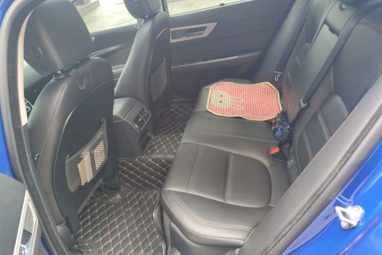 Used Jaguar XEL 2018 2.0T 200 PS Premium Edition Left Rear Seat