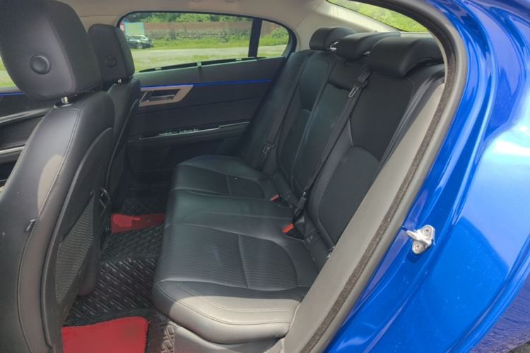 Used Jaguar XEL 2018 2.0T 250 PS Premium Edition Left Rear Seat