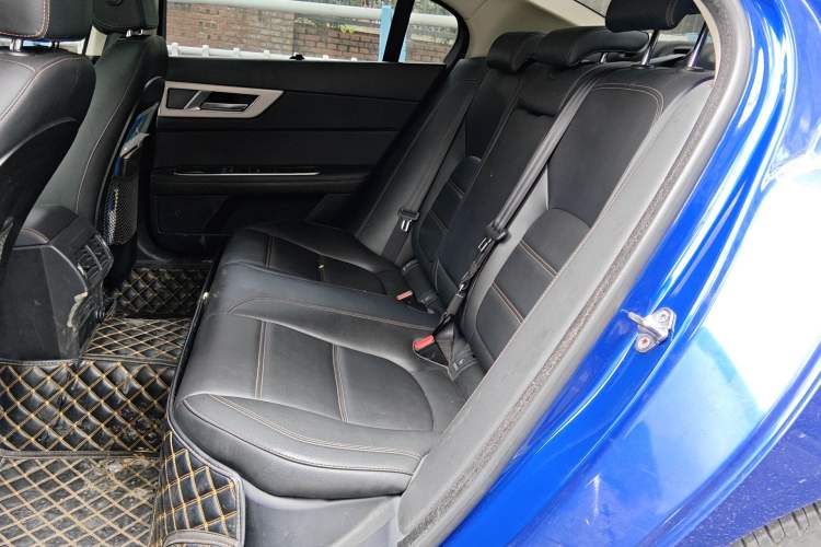Used Jaguar XEL 2018 2.0T 200 PS Luxury Edition Left Rear Seat