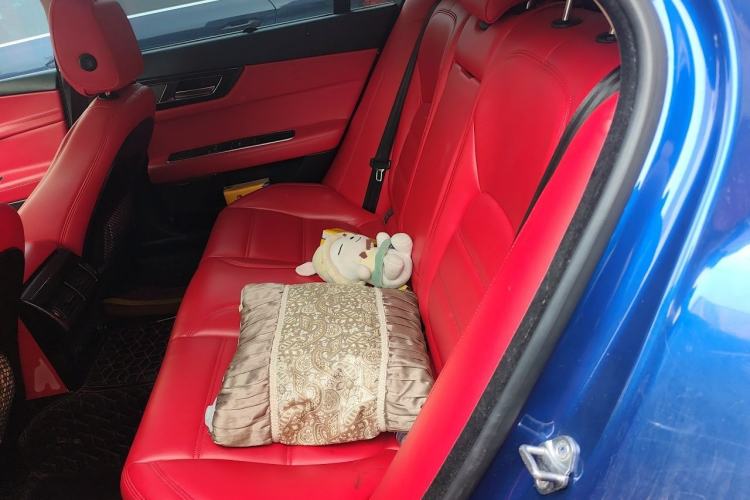 Used Jaguar XEL 2018 2.0T 200 PS First-Edition Limited Edition Left Rear Seat