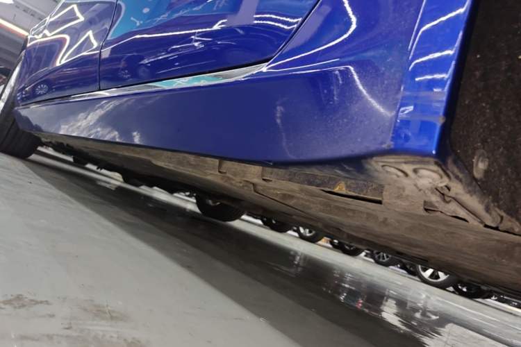 Used Jaguar XEL 2018 2.0T 200 PS Luxury Edition Left Side Sill