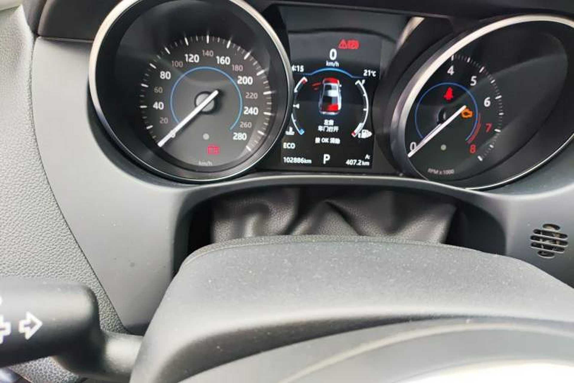 Used Jaguar XEL 2018 2.0T 200 PS Luxury Edition Odometer Close Up