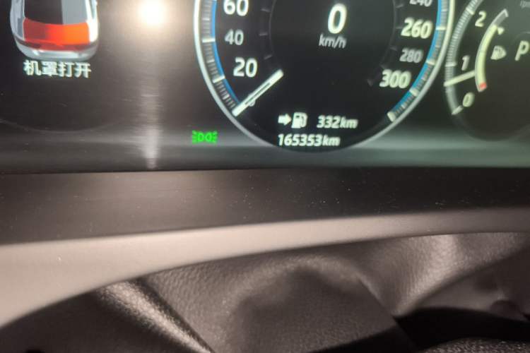 Used Jaguar XEL 2018 2.0T 200 PS Premium Edition Odometer Close Up