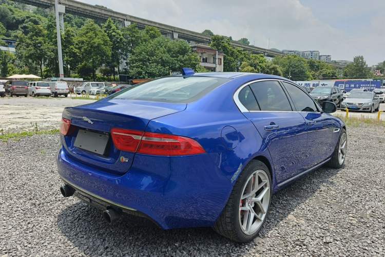 Used Jaguar XEL 2018 2.0T 250 PS Premium Edition Rear Right 45 Deg