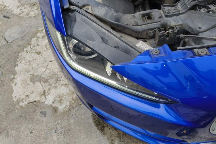 Used Jaguar XEL 2018 2.0T 200 PS Premium Edition Right Front Headlight