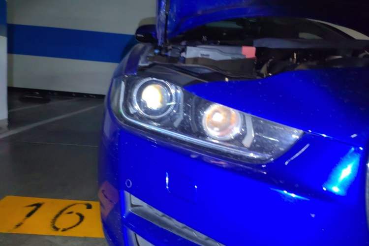 Used Jaguar XEL 2018 2.0T 200 PS Premium Edition Right Front Headlight