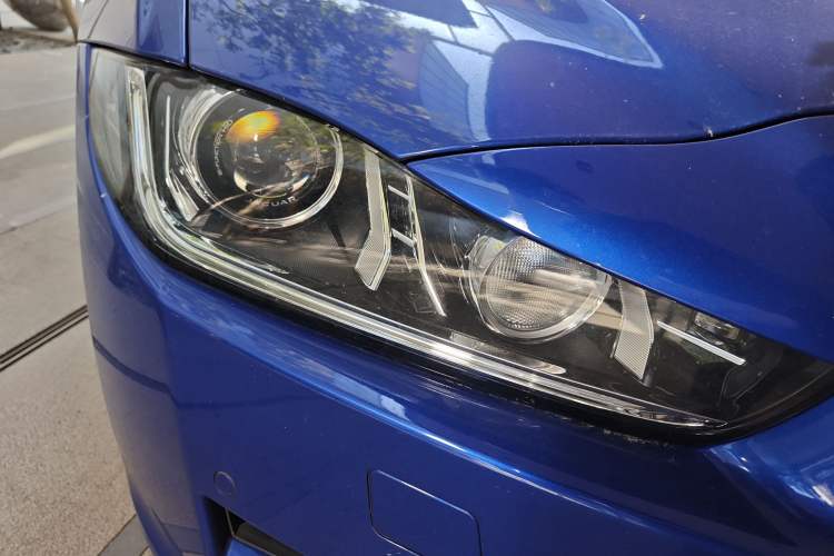 Used Jaguar XEL 2018 2.0T 200 PS First-Edition Limited Edition Right Front Headlight