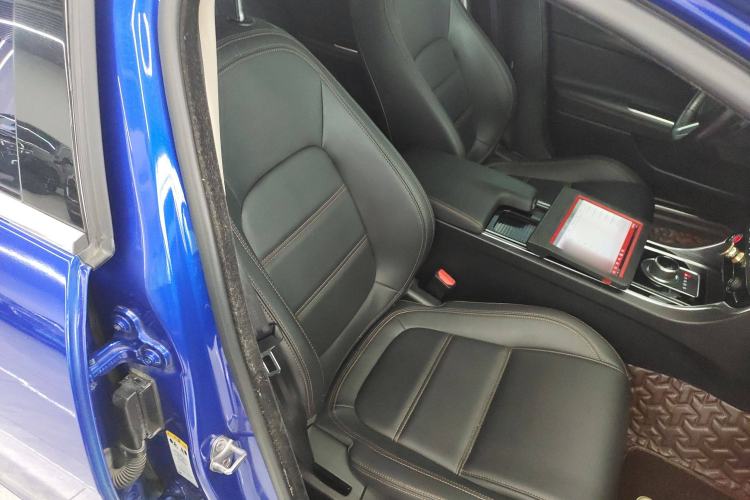 Used Jaguar XEL 2018 2.0T 200 PS Luxury Edition Right Front Seat