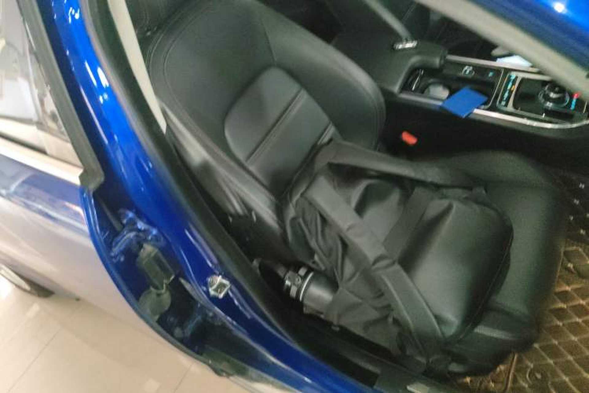 Used Jaguar XEL 2018 2.0T 200 PS Premium Edition Right Front Seat