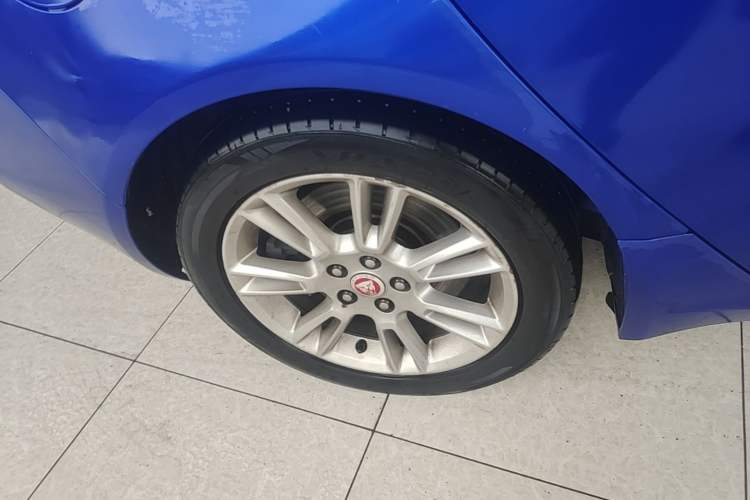 Used Jaguar XEL 2018 2.0T 200 PS Luxury Edition Right Rear Wheel Hub
