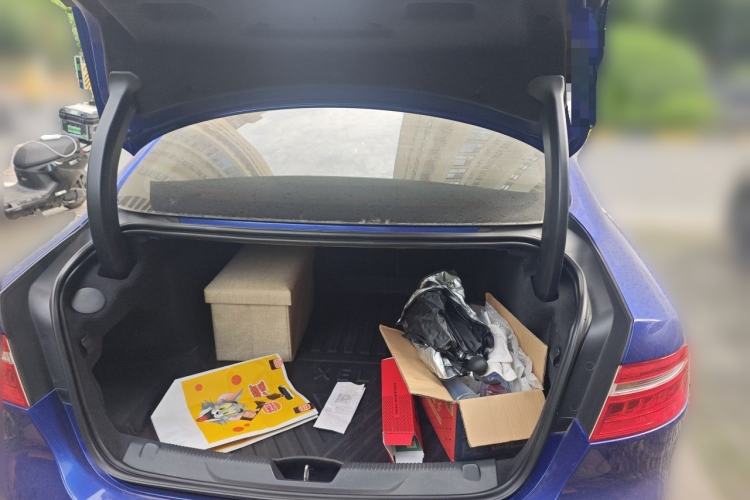 Used Jaguar XEL 2018 2.0T 200 PS Premium Edition Trunk