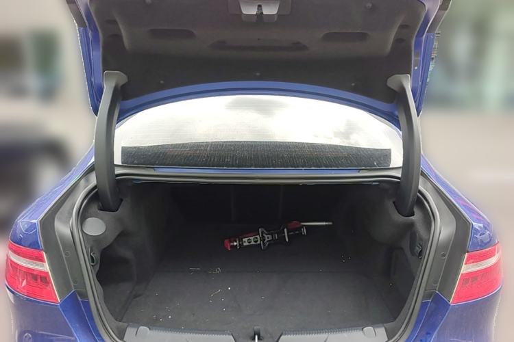 Used Jaguar XEL 2018 2.0T 200 PS Premium Edition Trunk