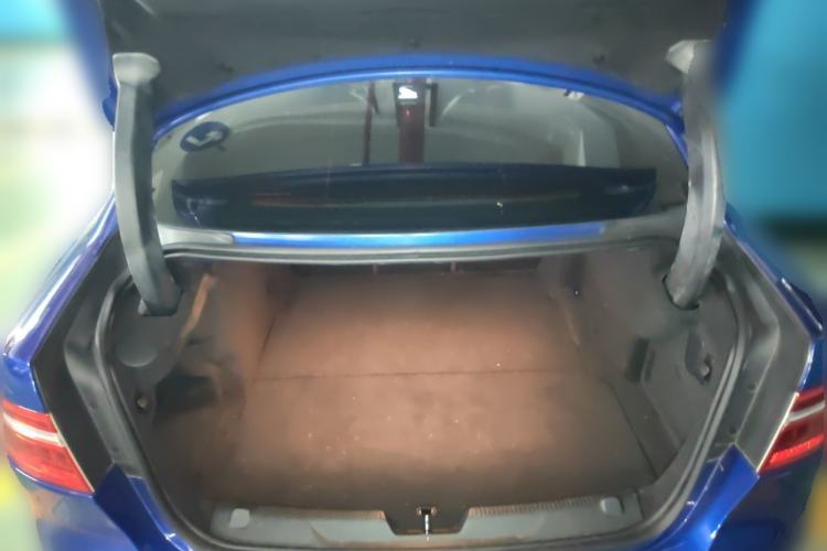 Used Jaguar XEL 2018 2.0T 200 PS Premium Edition Trunk