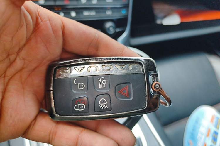 Used Jaguar XEL 2018 2.0T 200 PS Premium Edition Vehicle Key