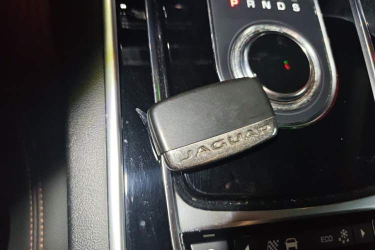 Used Jaguar XEL 2018 2.0T 200 PS Luxury Edition Vehicle Key