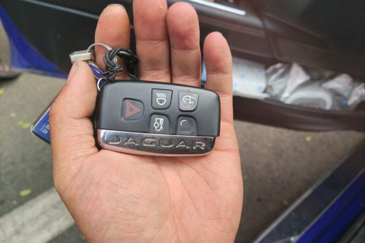 Used Jaguar XEL 2018 2.0T 200 PS Luxury Edition Vehicle Key