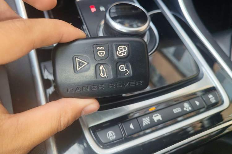 Used Jaguar XEL 2018 2.0T 200 PS Luxury Edition Vehicle Key