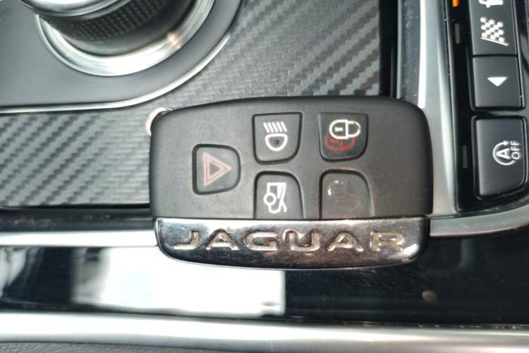 Used Jaguar XEL 2018 2.0T 200 PS Premium Edition Vehicle Key