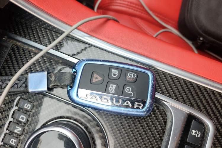 Used Jaguar XEL 2018 2.0T 200 PS First-Edition Limited Edition Vehicle Key