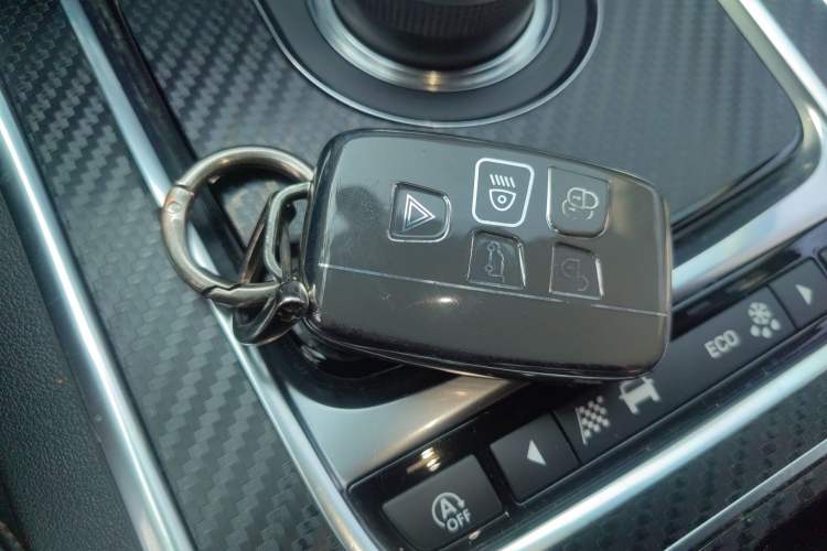 Used Jaguar XEL 2018 2.0T 200 PS First-Edition Limited Edition Vehicle Key