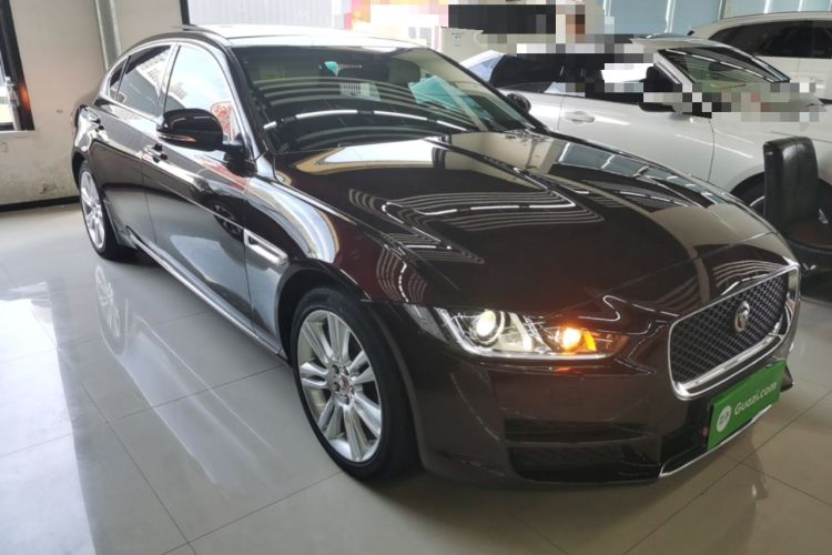 Used Jaguar XEL 2018 2.0T 200 PS Premium Edition Front Right 45 Deg