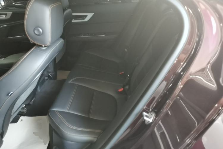 Used Jaguar XEL 2018 2.0T 200 PS Premium Edition Left Rear Seat