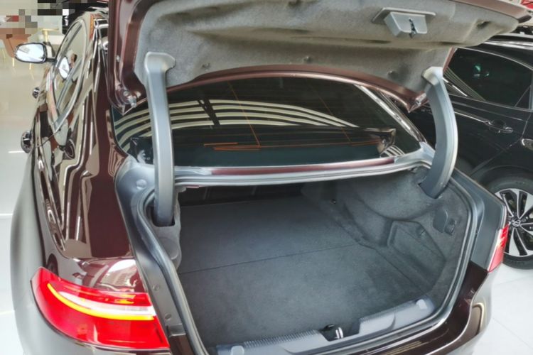Used Jaguar XEL 2018 2.0T 200 PS Premium Edition Trunk