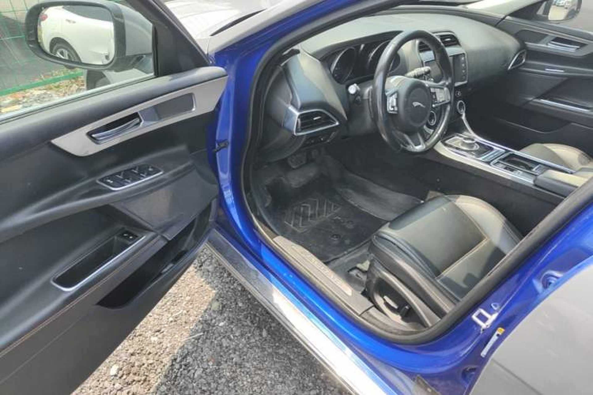 Used Jaguar XEL 2018 2.0T 200 PS Luxury Edition Driver Seat