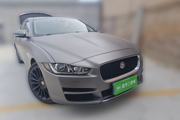 Used Jaguar XEL 2018 2.0T 200 PS First-Edition Limited Edition Front Right 45 Deg