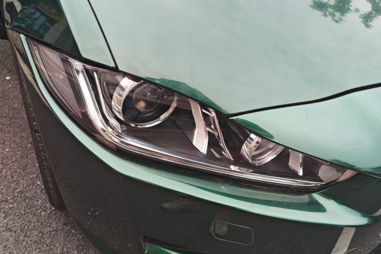 Used Jaguar XEL 2018 2.0T 250 PS Premium Edition Right Front Headlight