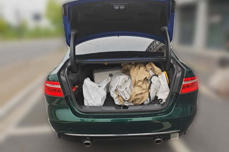 Used Jaguar XEL 2018 2.0T 250 PS Premium Edition Trunk