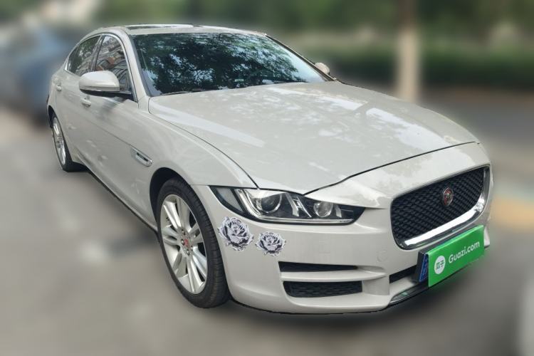 Used Jaguar XEL 2018 2.0T 200 PS Premium Edition Front Right 45 Deg