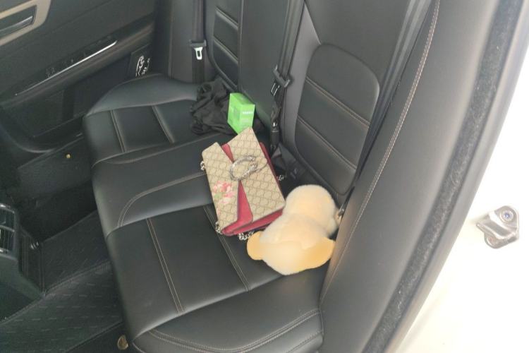Used Jaguar XEL 2018 2.0T 200 PS Premium Edition Left Rear Seat