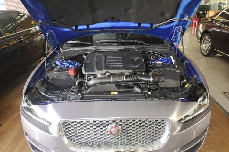 Used Jaguar XEL 2018 2.0T 250 PS Luxury Edition Engine Bay