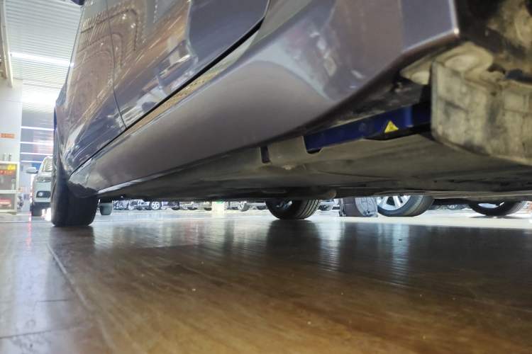 Used Jaguar XEL 2018 2.0T 250 PS Luxury Edition Left Side Sill