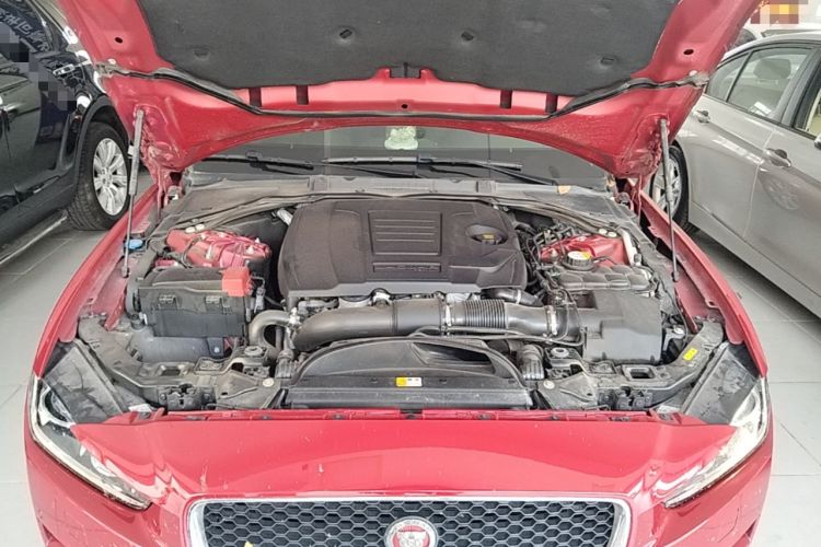 Used Jaguar XEL 2018 2.0T 200 PS Premium Edition Engine Bay